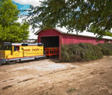 Farm & Bakery