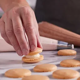 Sur La Table Class: Decadent Autumn Macarons