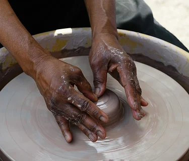 SOLD OUT | Tuesday Evening Intro to Ceramics