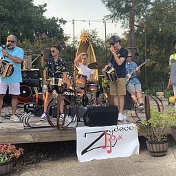 Bal du Dimanche August 23 — Zydeco Roux