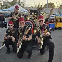 LIVE MUSIC: The Embalmers