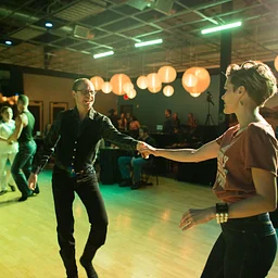 Go West: Weekly West Coast Swing Dance
