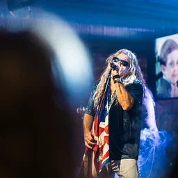Tommy V Live!