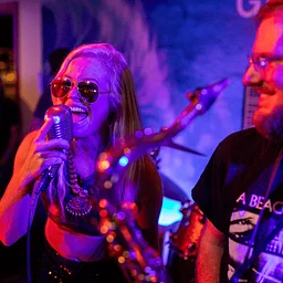 Live Music: Grooveswitch