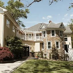 Stone Manor Boutique Inn