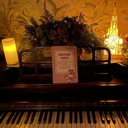 Holiday Candlelight Tour 2026