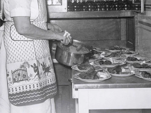 Talk with the Curator: Grandma’s Recipe Box Potluck