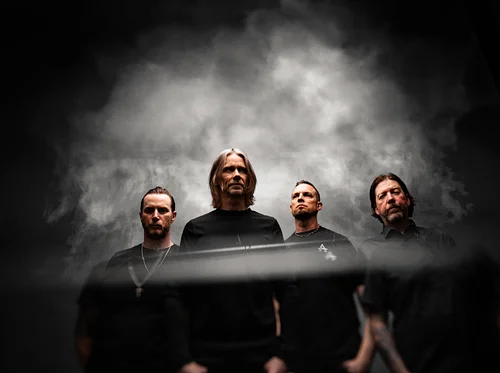 Alter Bridge - What Lies Within Tour