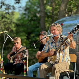 Live Music: Clark Machtemes & The Traveled Ground