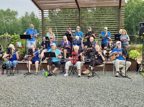 Two Harbors Ukulele Group THUG