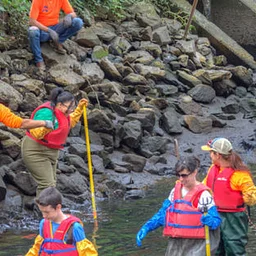 Clean Days on the Greenway: River Cleanup along Promenade and Kinsley