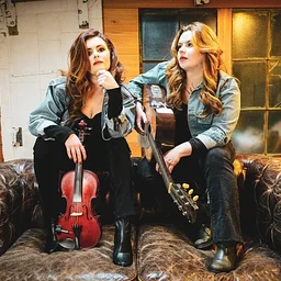 Cassie & Maggie