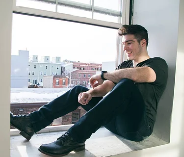 Sunday Brunch Live Music Series – Ryan Shubert