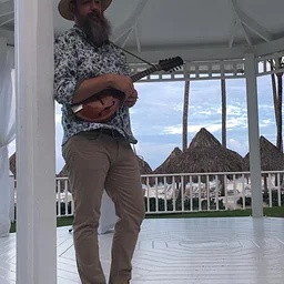 Lukas Simpson
