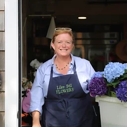 ART SOCIAL: FLORAL ARTS WITH LILEE FELL