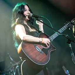 Aimee Lefkowicz @ Perihelion Brewery