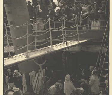 Moment in Time: A Legacy of Photographs | Works from the Bank of America Collection