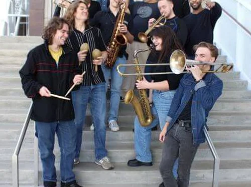 UI Black Pop Music Group