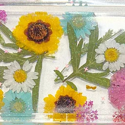 Resin Tray with Flowers Art Class | Grace Noel Art