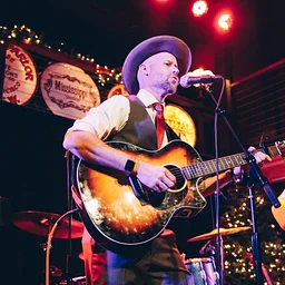 Live Music: Jackson Warner