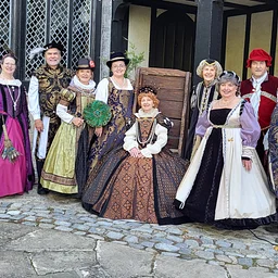 The Dancing Queen: Court Dance in the Age of Elizabeth