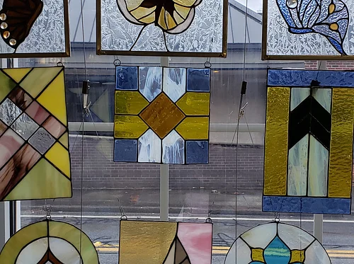 Stained Glass with Warren Acree – 4/20-4/28