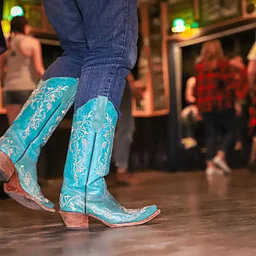 Line Dancing – 810 Entertainment