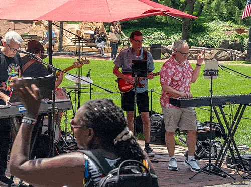 Bucks Fever Tunes at Noon