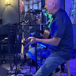 Live Music: Dan Parks