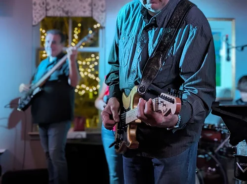 Bob Pratte - live music at Popovers at Brickyard Square