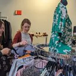 Free Fashion Wednesdays