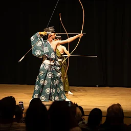 New Year's Traditional Japanese Archery Demonstration - Omato-shiki