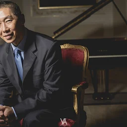 Tian Ying (piano)