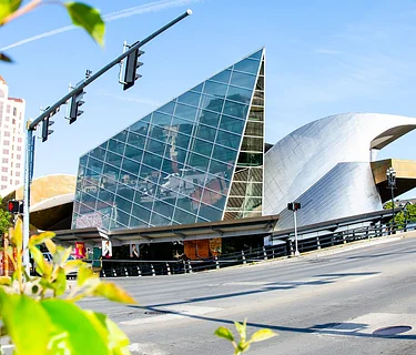 Art & Architecture Walking Tour – Both Sides of the Track: April 25