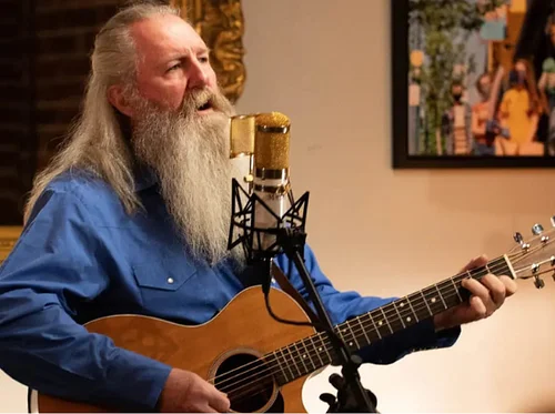 Well-Crafted Music Series with special guest host Kevin Smith