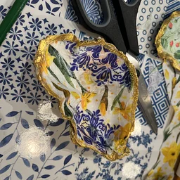 Oyster/ Scallop Shell Painting & Decoupage