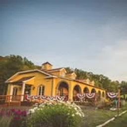 Paradise Hills Vineyard & Winery