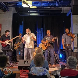 The Figureheads of Dayton & WellStrung