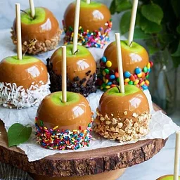 Carmel Apple & Kettle Corn Making