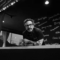 Marc Maron (LATE SHOW)