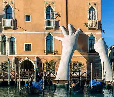 Art Lover’s Tour: Venice Biennale “In Minor Keys”