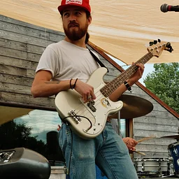 Rev Ezra at South Hill Cider