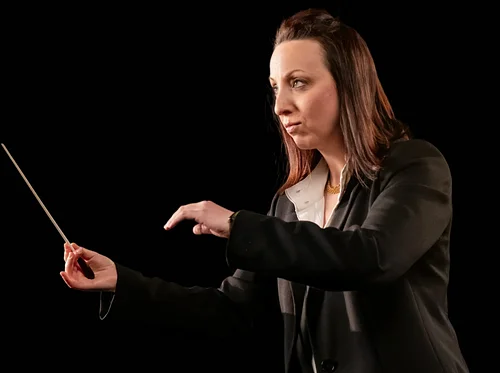 Peleggi Conducts Mahler’s Fifth