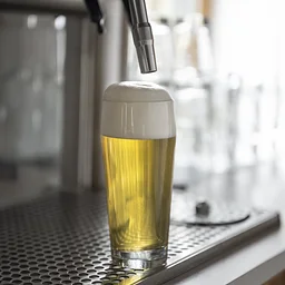 LAGER NIGHT