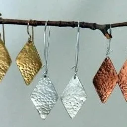 WORKSHOP: Diamond Shape Sparkle Earring with JLA Jewelers at Rabbit Ridge Studios at the Summit Winery (5:30 to 6:30pm) $69.00
