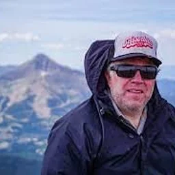LIVE MUSIC: TOM MARINO
