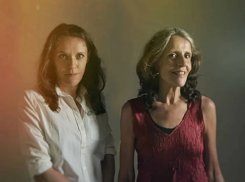 Lucy Wainwright Roche & Suzzy Roche