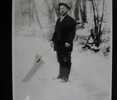The Frozen Water Trade:  A Walking Tour of the Dudley Farm