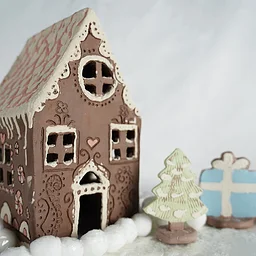 Making Together: Gingerbread Houses (SOLD OUT)