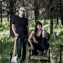 Live Music: The Smokin’ Gundersons